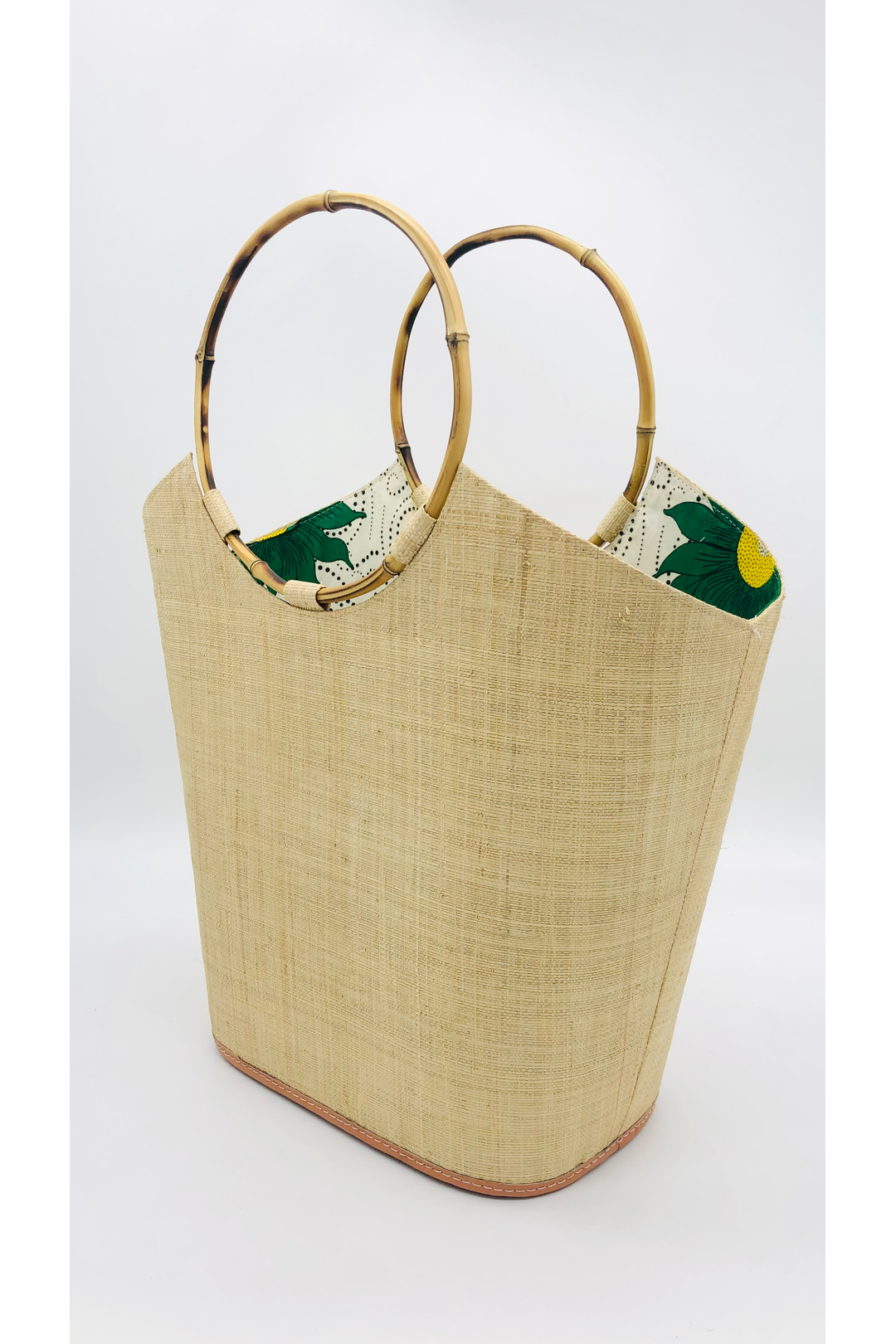 Straw Bag with Bamboo Handles: Natural