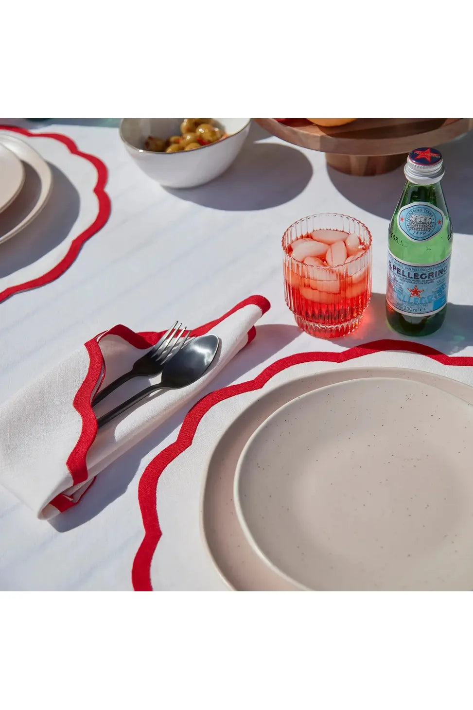 Valentina Round Placemat-Red