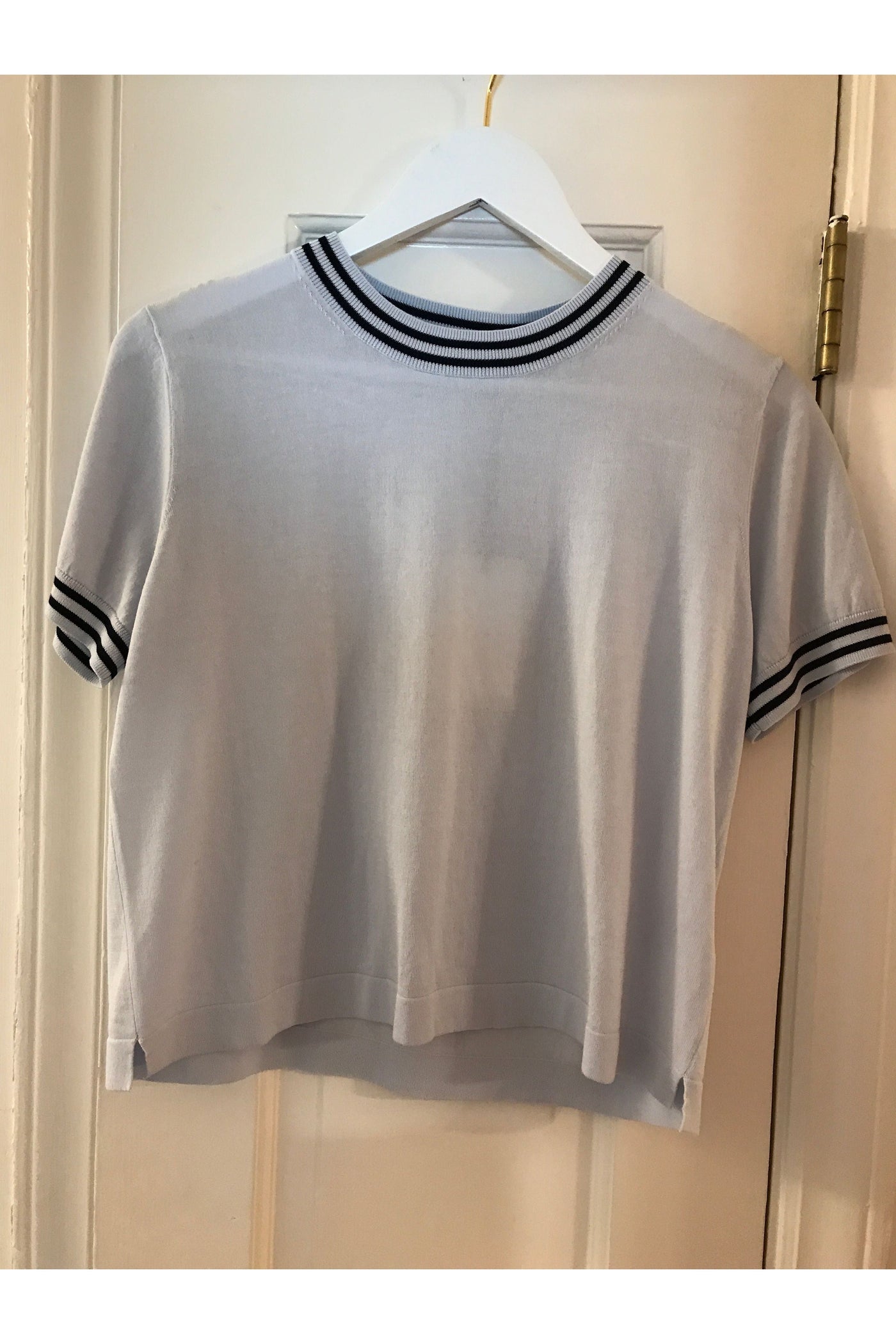 Short Sleeve Sweater with Contrast Trim