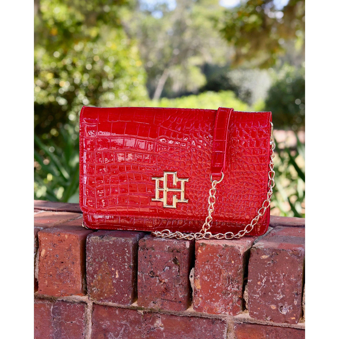Bryn Clutch-Red