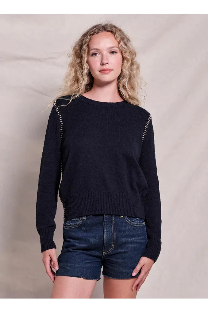 WOMEN'S BASEBALL STITCH COTTON SLUB CREW SWEATER IN DEEP NAVY