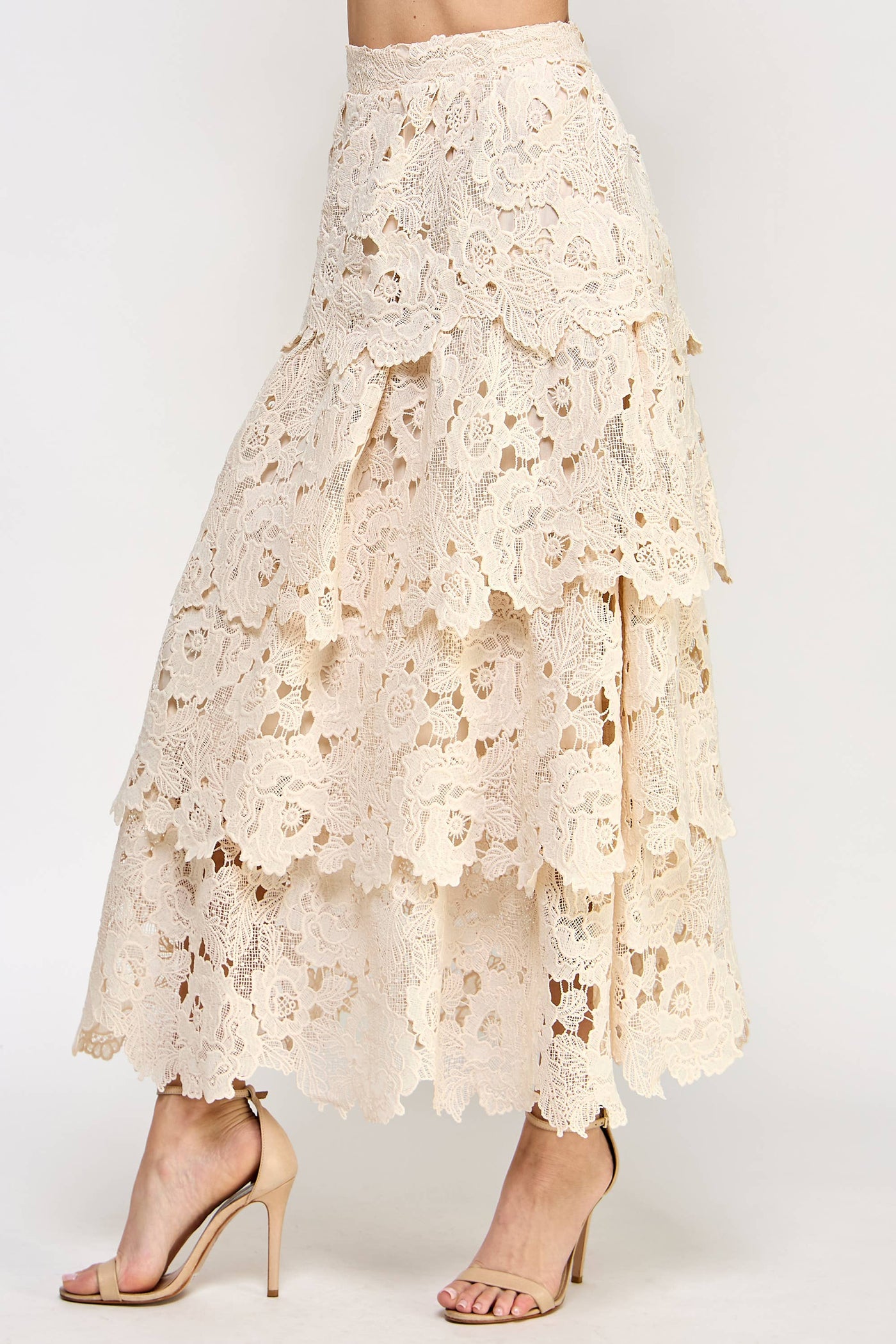 Ellison - TS-9996-6 EYELET TIERED RUFFLE MAXI SKIRT CREAM: S
