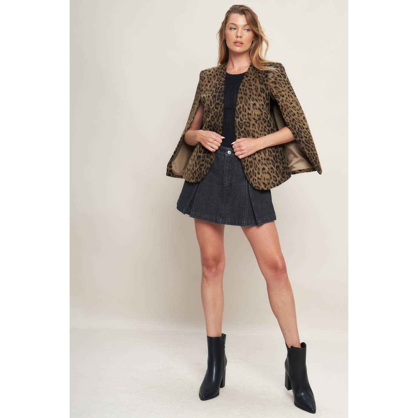 Leopard Capelet