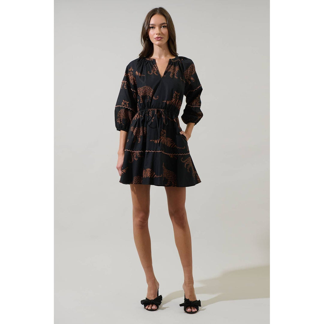 Black short-sleeved zenzi jungle mini dress with v-neckline elastic waistband and brown animal print flared skirt