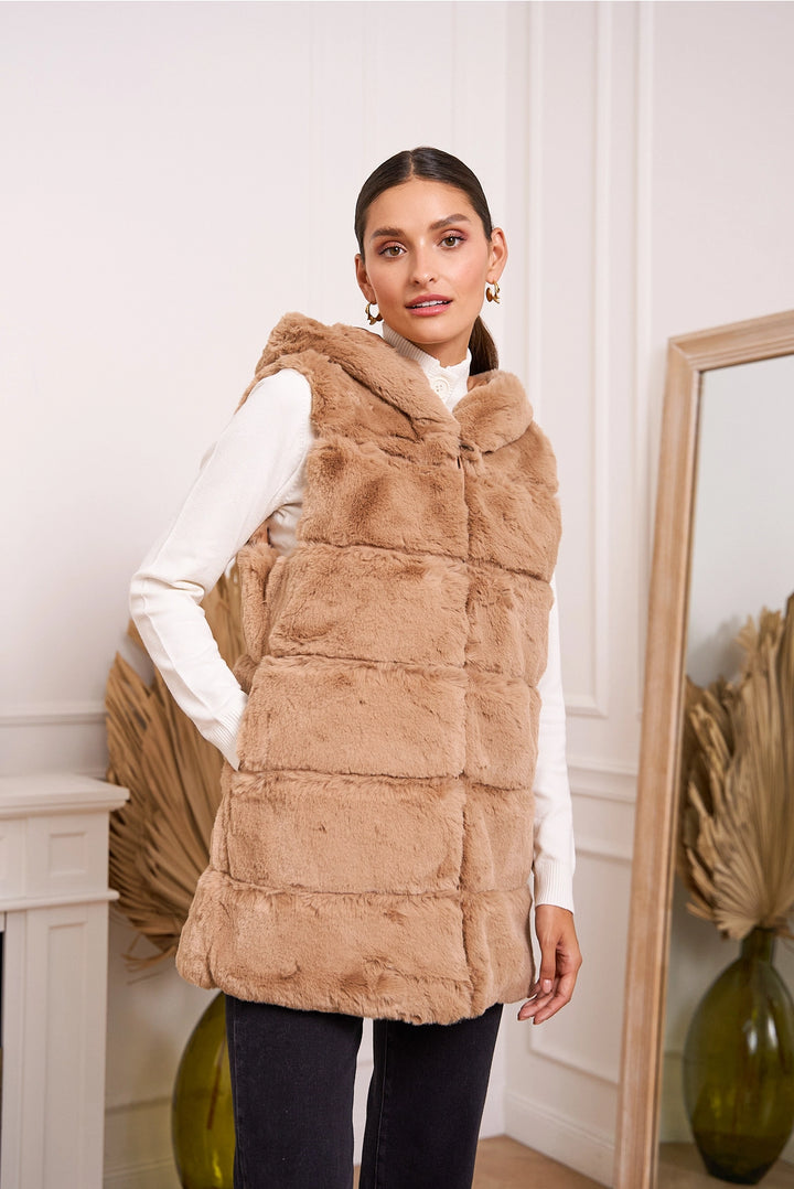 Luxe Faux Fur Vest-Camel